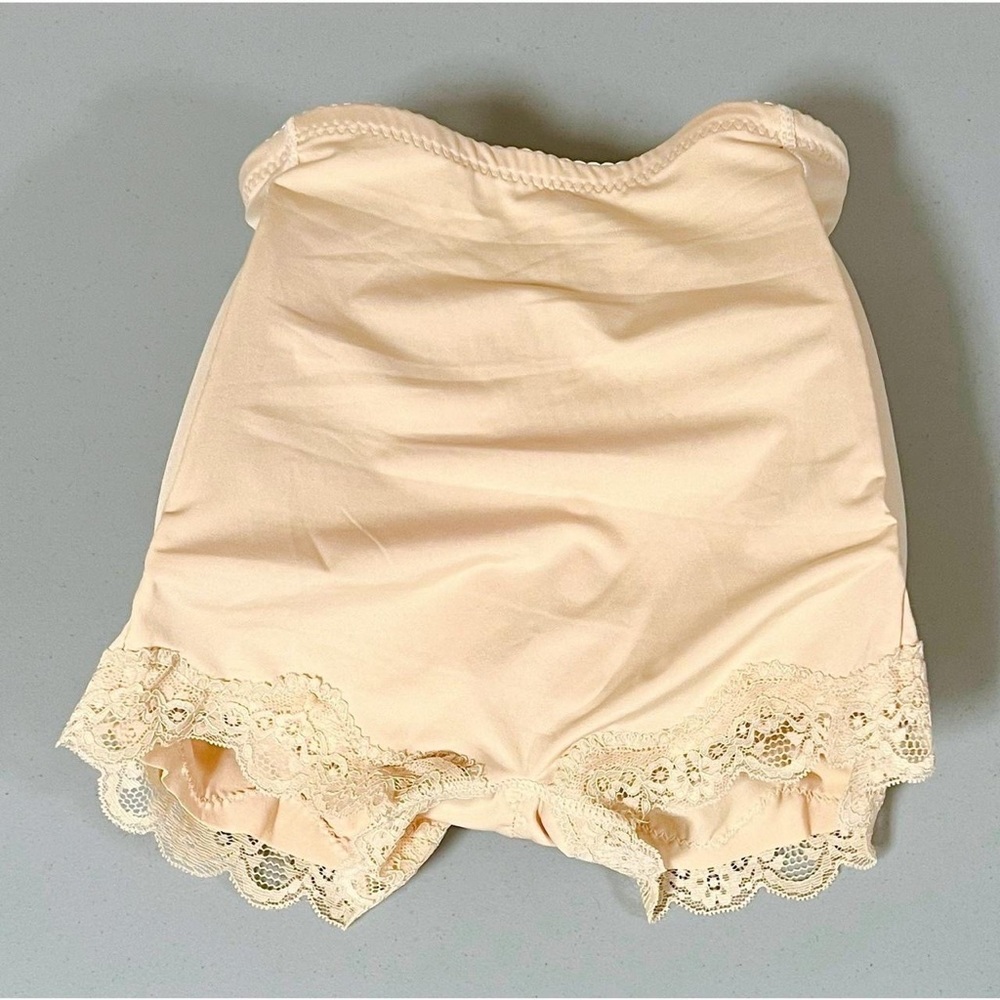 Beige Tan Nude Ruched Lace-Trim Padded Shapewear Lingerie Shorts Bottoms Size XS